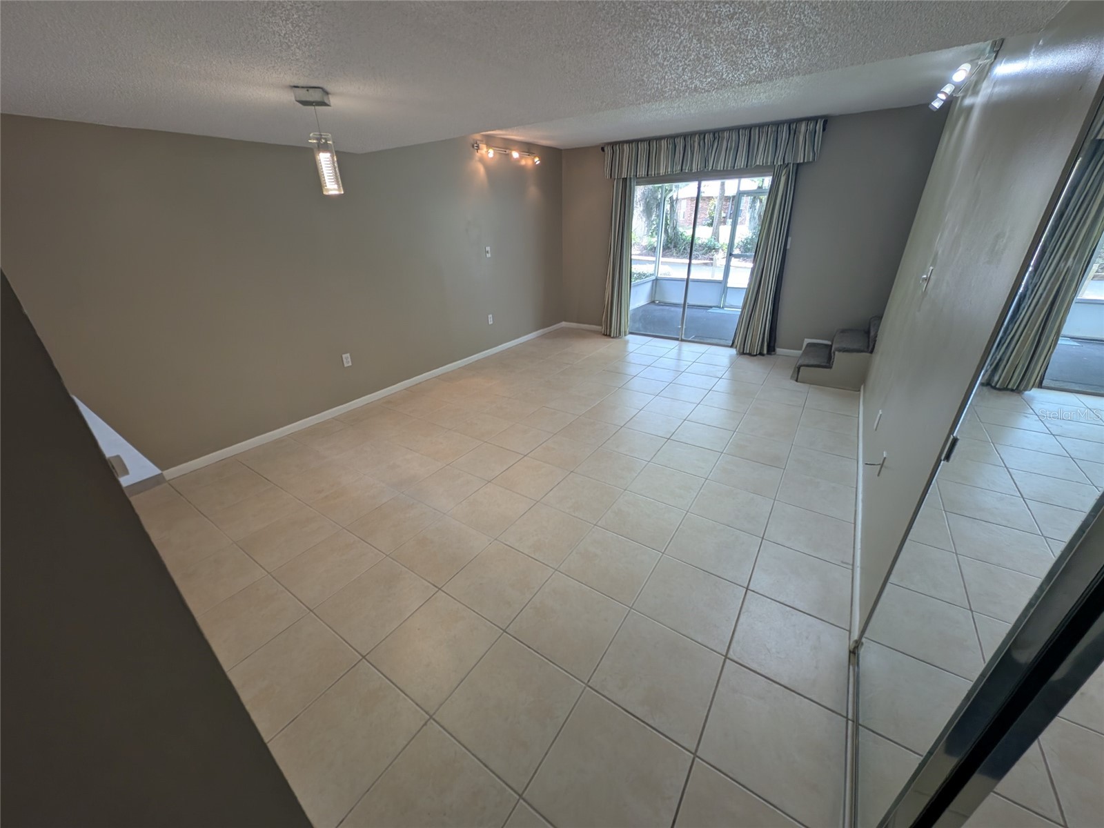 2524 SE 15th Avenue #B Ocala FL 34471 OM727271 image6