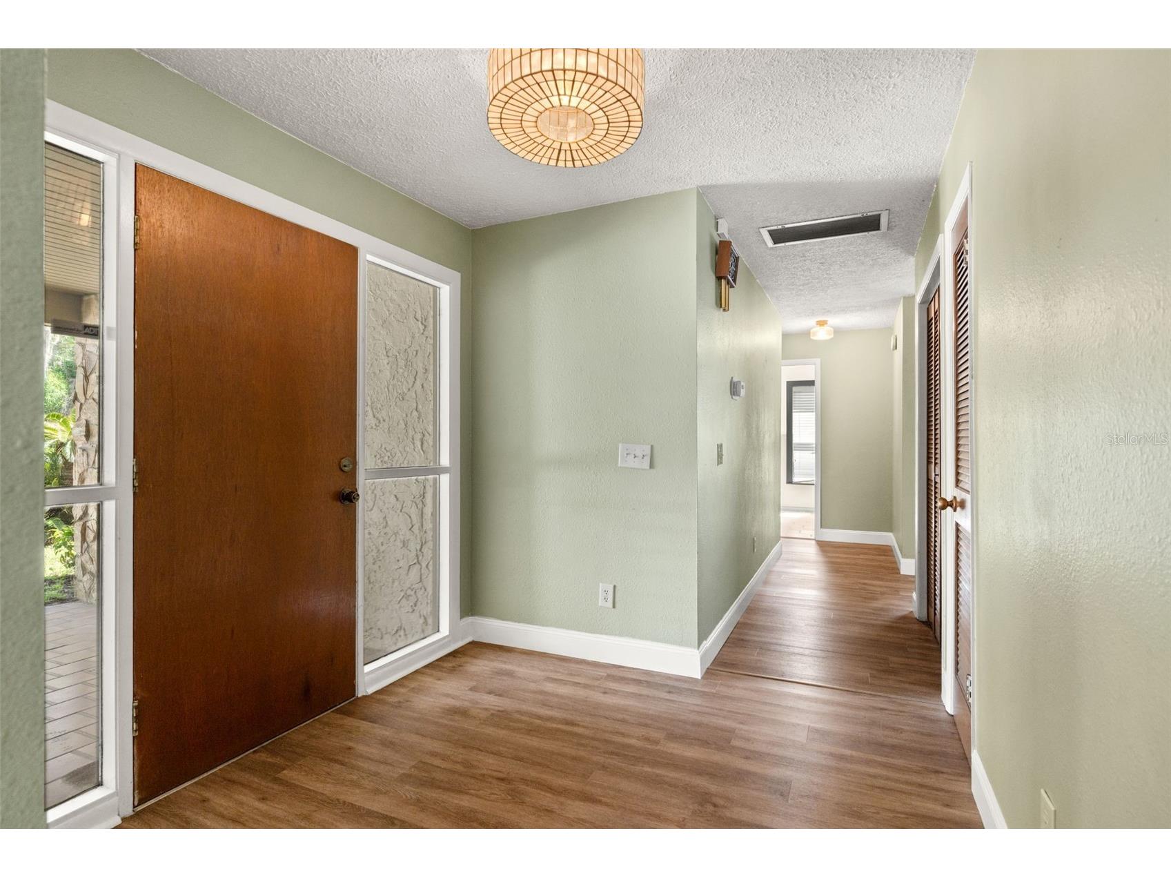 2524 Victarra Circle Lutz FL 33559 TB8491334 image8