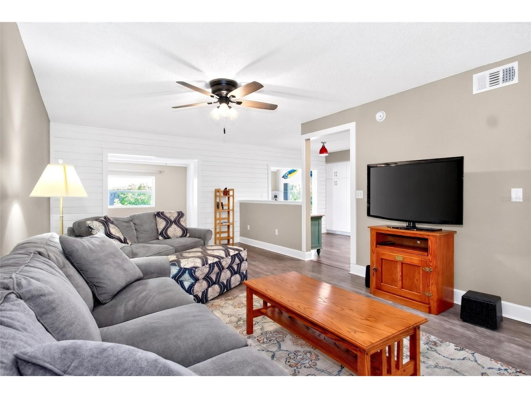 2524 W Brook Lane Clearwater FL 33761 TB8519361 image15