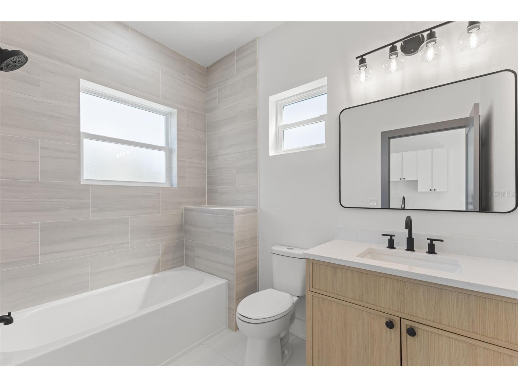 2525 13th Avenue N Saint Petersburg FL 33713 TB8445192 image19