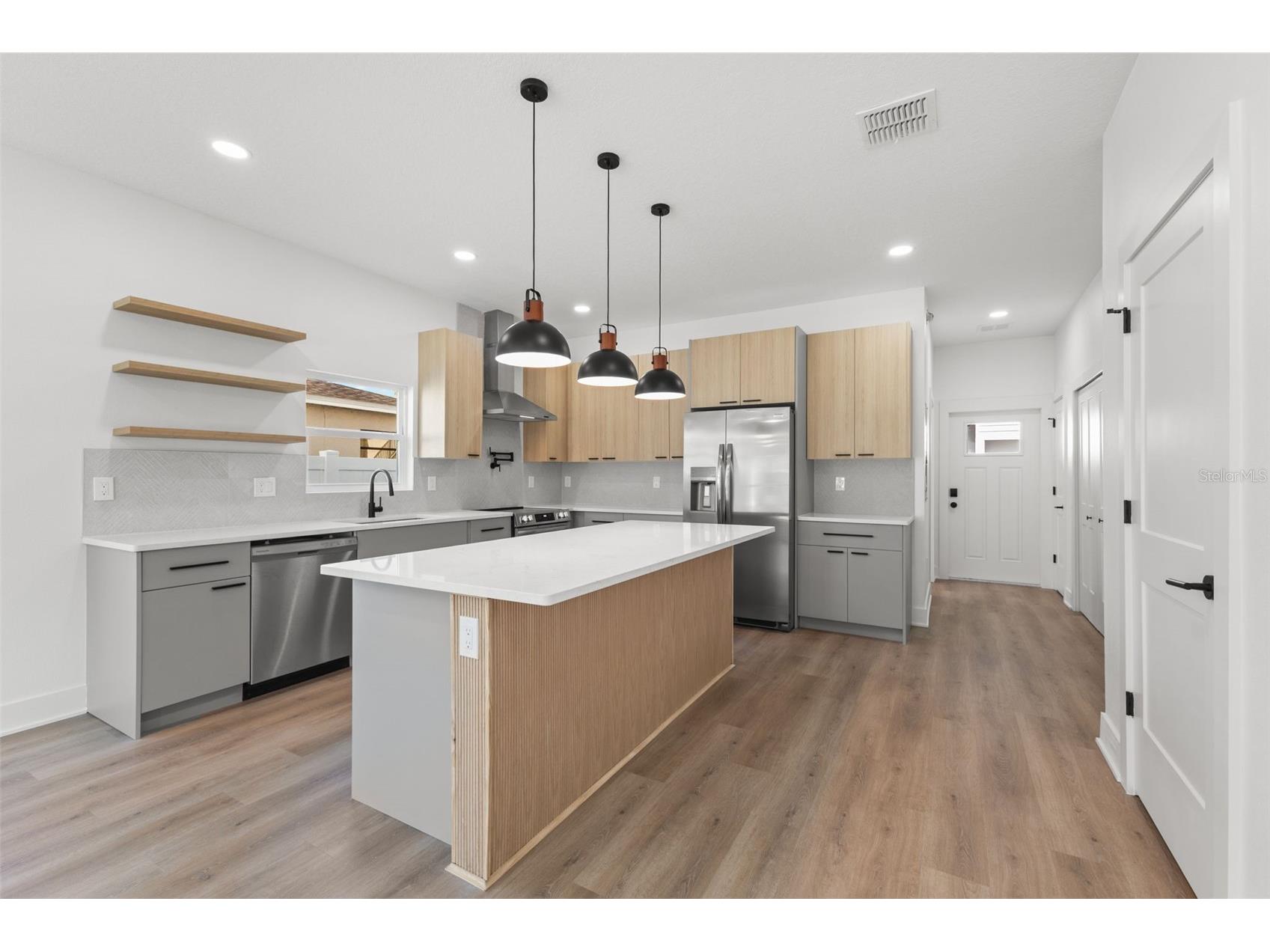 2525 13th Avenue N Saint Petersburg FL 33713 TB8445192 image24