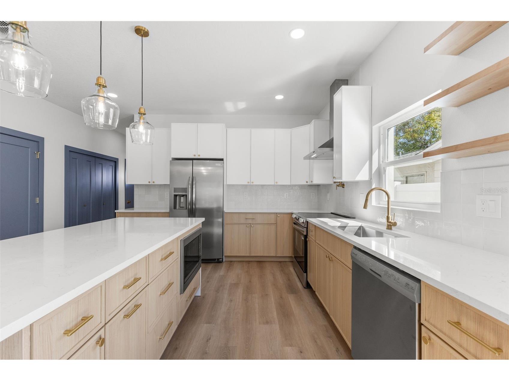 2525 13th Avenue N Saint Petersburg FL 33713 TB8445192 image3