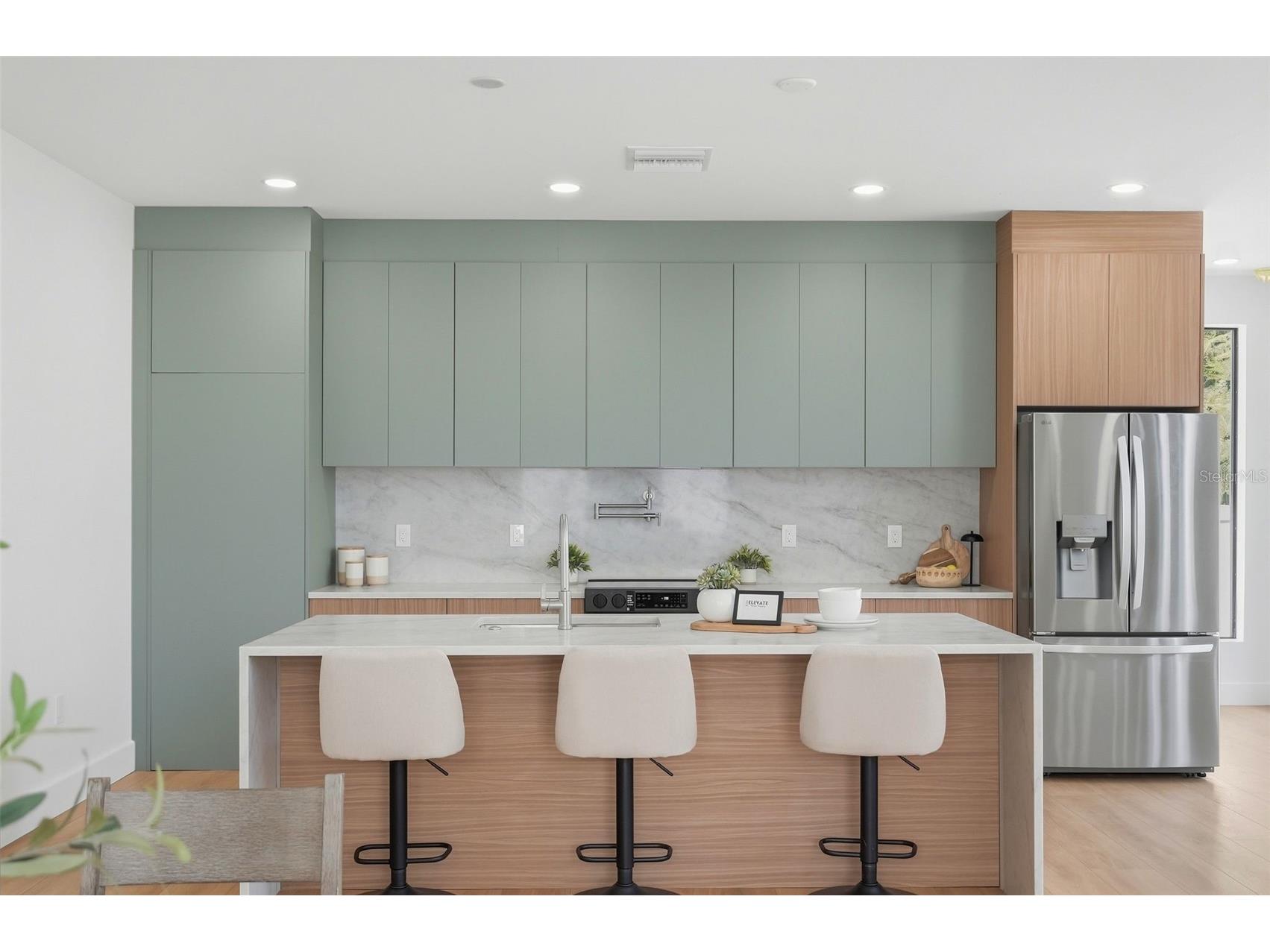 2525 18th Avenue N Saint Petersburg FL 33713 TB8495183 image12