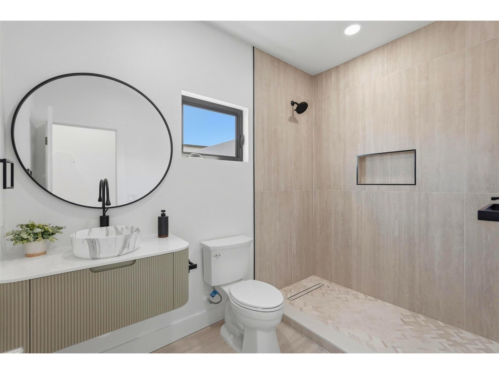 2525 18th Avenue N Saint Petersburg FL 33713 TB8495183 image31
