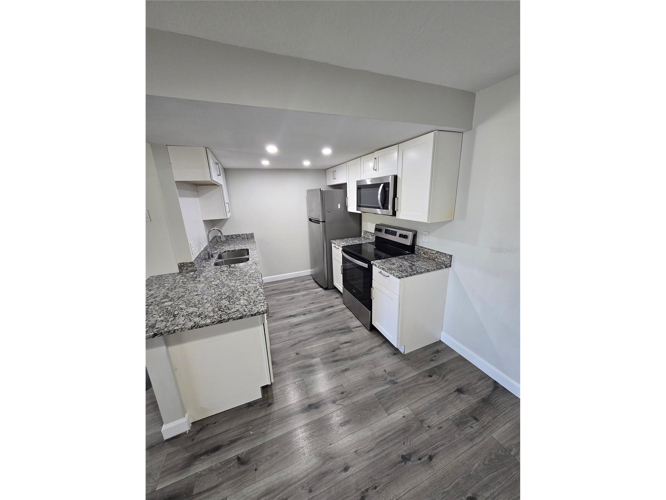 2525 54th Avenue S #4 Saint Petersburg FL 33712 O6390216 image4