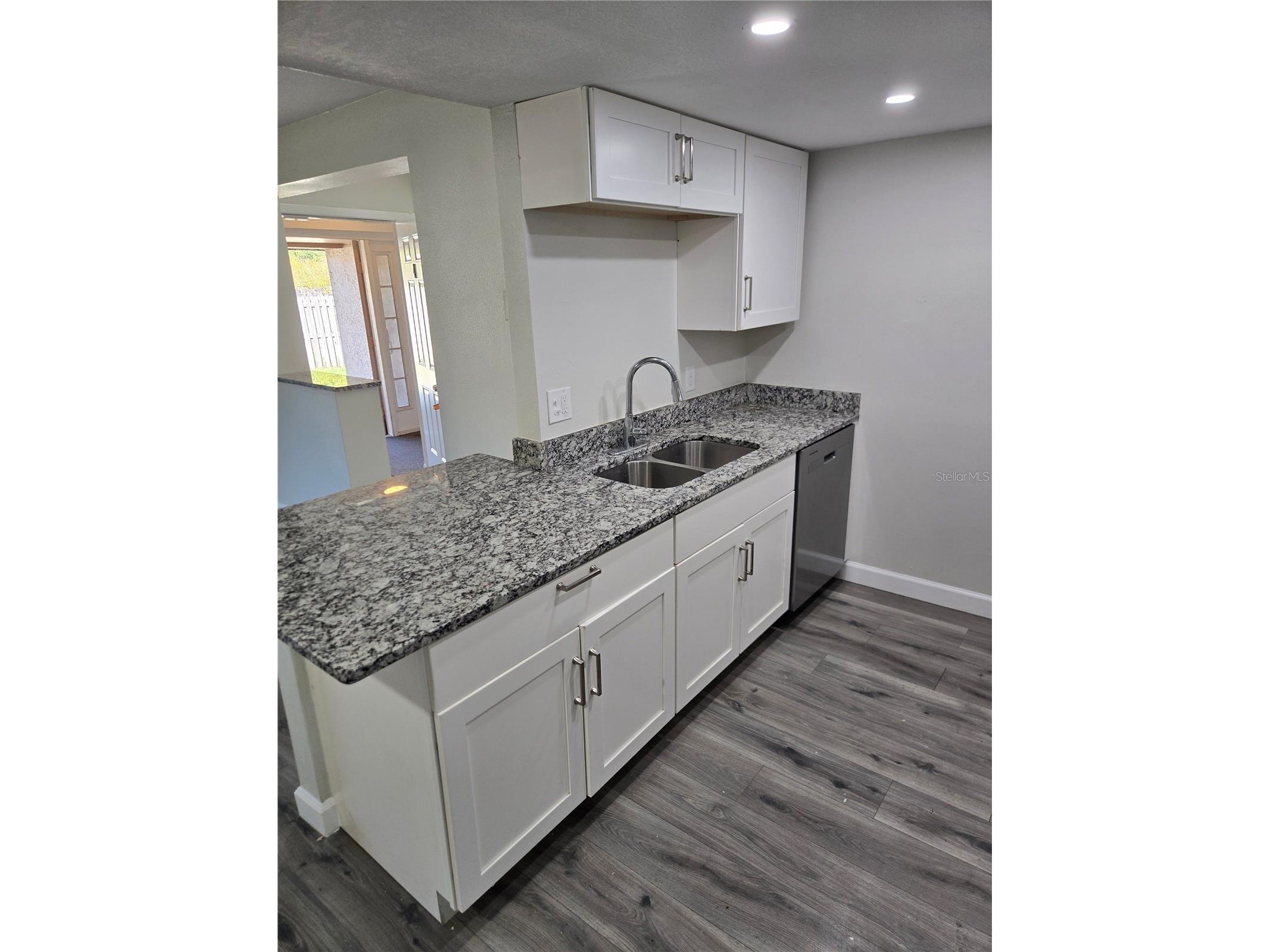 2525 54th Avenue S #4 Saint Petersburg FL 33712 O6390216 image6