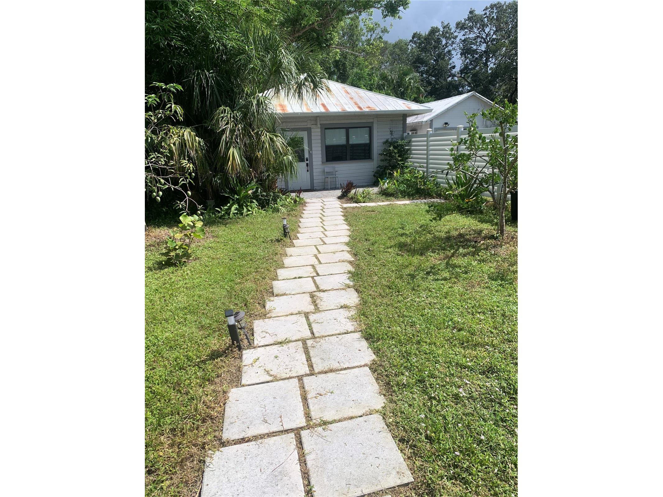 2525 Ashton Road Sarasota FL 34231 A4687454 image1