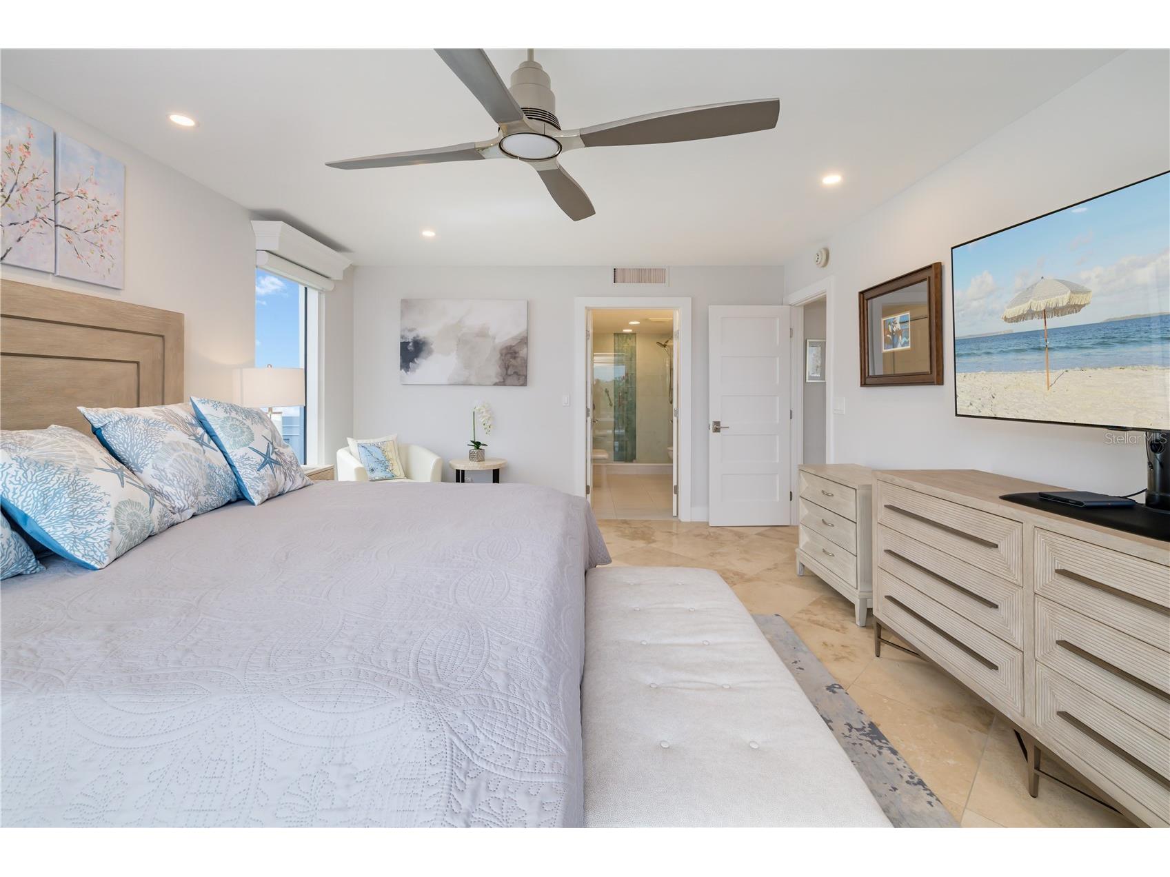 2525 Gulf Of Mexico Drive #3D Longboat Key FL 34228 - GULF OF MEXICO A4696213 image63