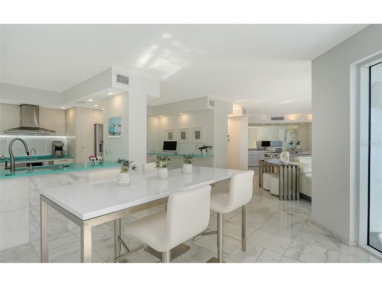 2525 Gulf Of Mexico Drive #6B Longboat Key FL 34228 - THE GULF A4673235 image10