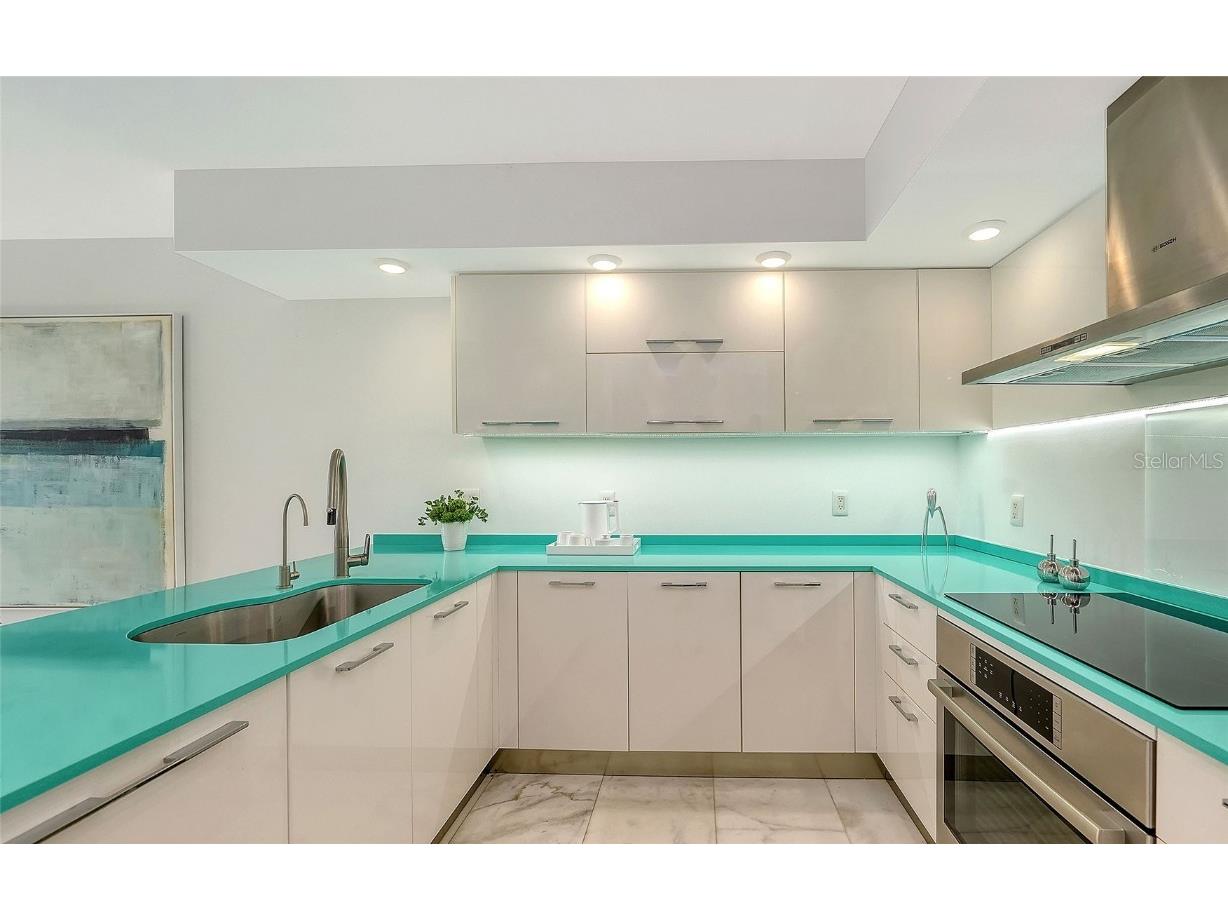 2525 Gulf Of Mexico Drive #6B Longboat Key FL 34228 - THE GULF A4673235 image13