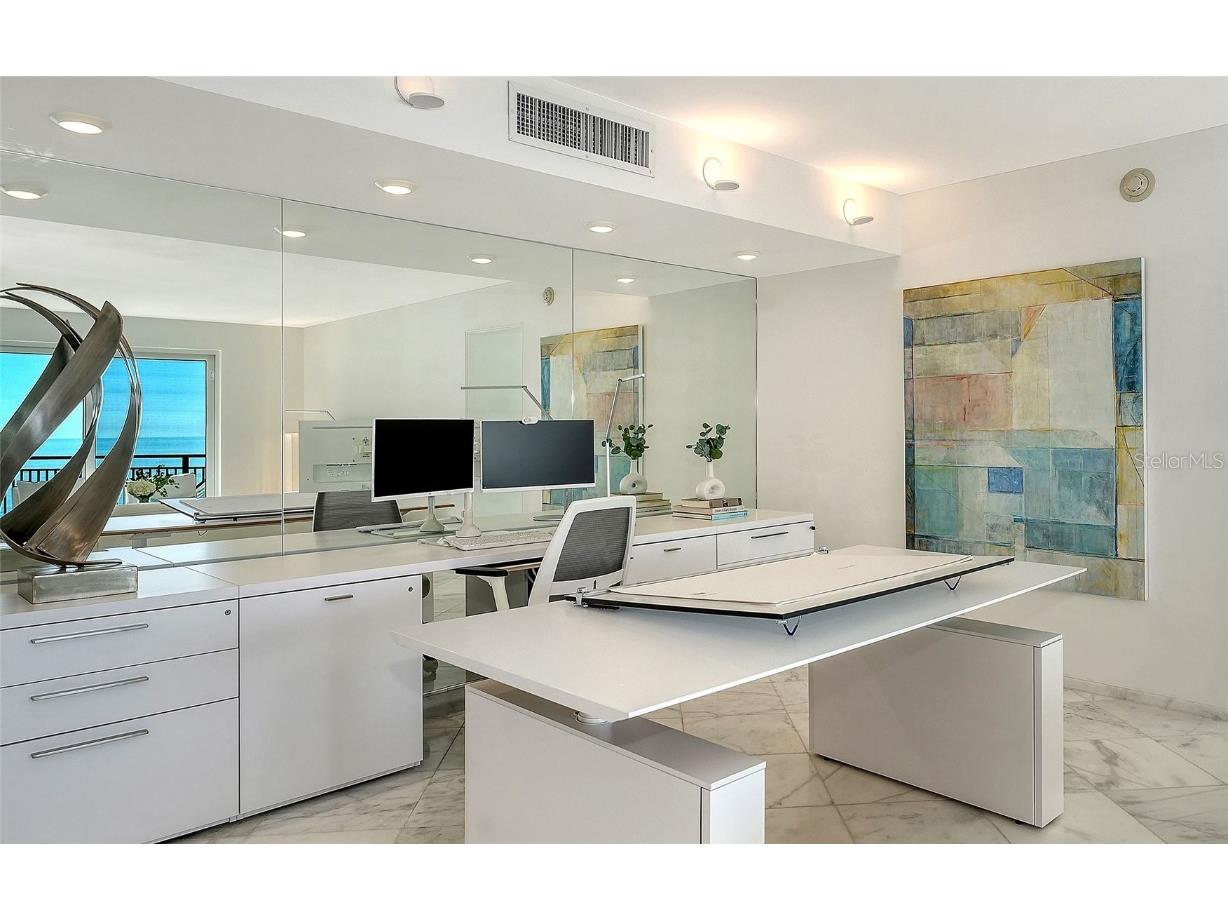 2525 Gulf Of Mexico Drive #6B Longboat Key FL 34228 - THE GULF A4673235 image6