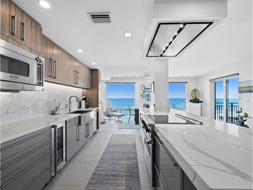 2525 Gulf Of Mexico Drive #8D Longboat Key FL 34228 A4670942 image10