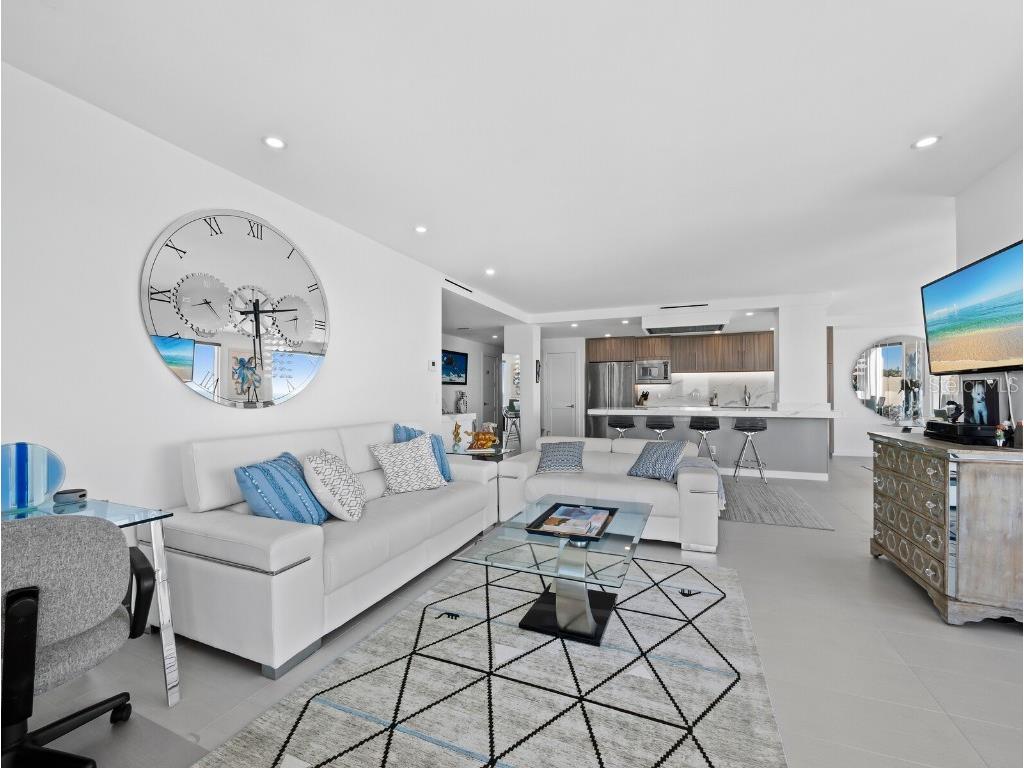 2525 Gulf Of Mexico Drive #8D Longboat Key FL 34228 A4670942 image16