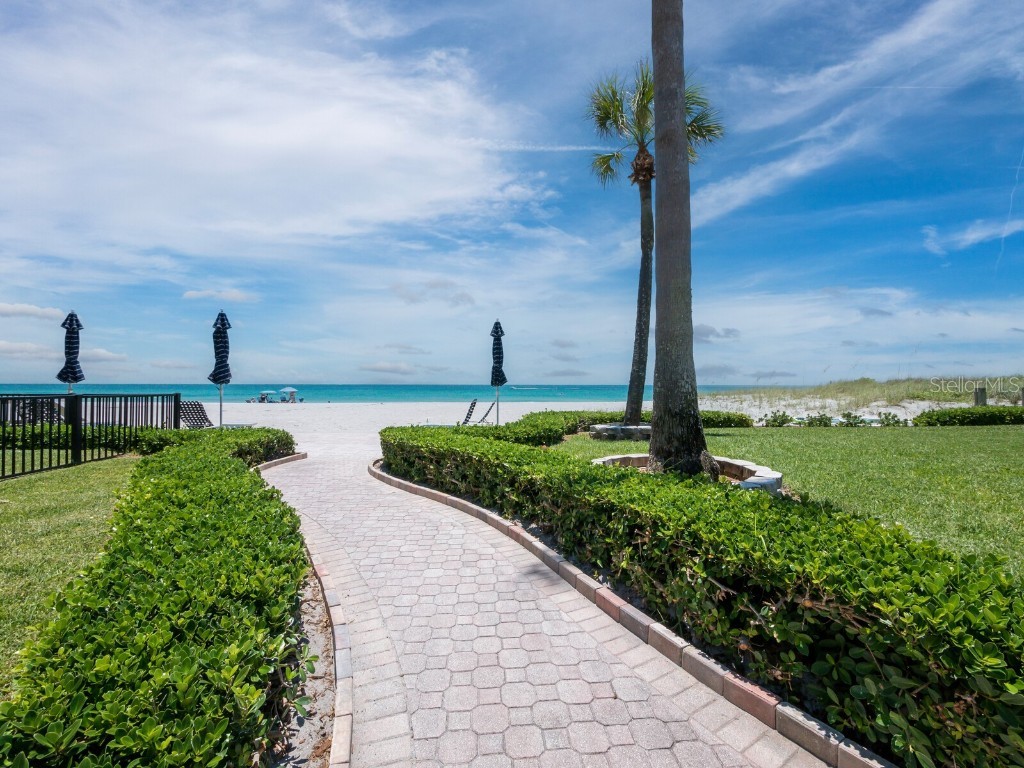 2525 Gulf Of Mexico Drive #8D Longboat Key FL 34228 A4670942 image46