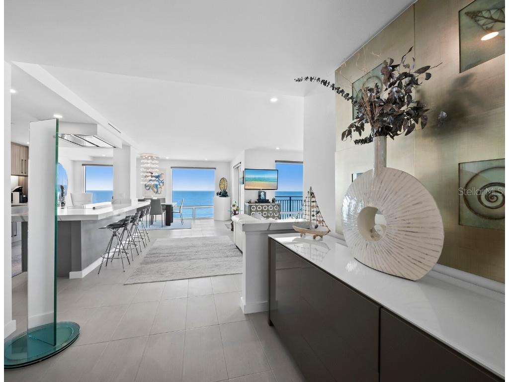 2525 Gulf Of Mexico Drive #8D Longboat Key FL 34228 A4670942 image7