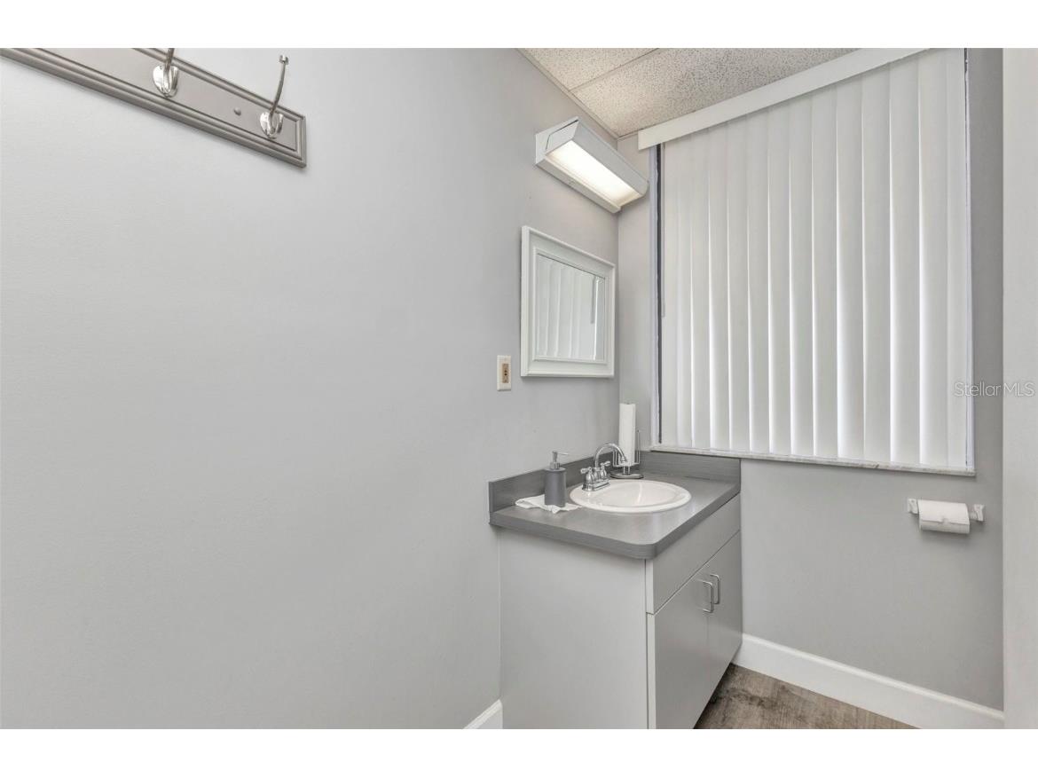 2525 Harbor Boulevard #206 Port Charlotte FL 33952 C7510506 image17