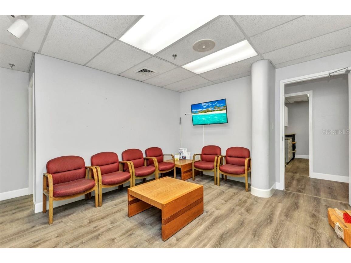 2525 Harbor Boulevard #206 Port Charlotte FL 33952 C7510506 image4