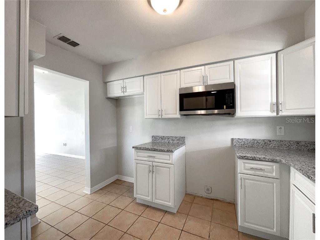 2525 Kingsland Avenue Orlando FL 32808 O6360712 image11