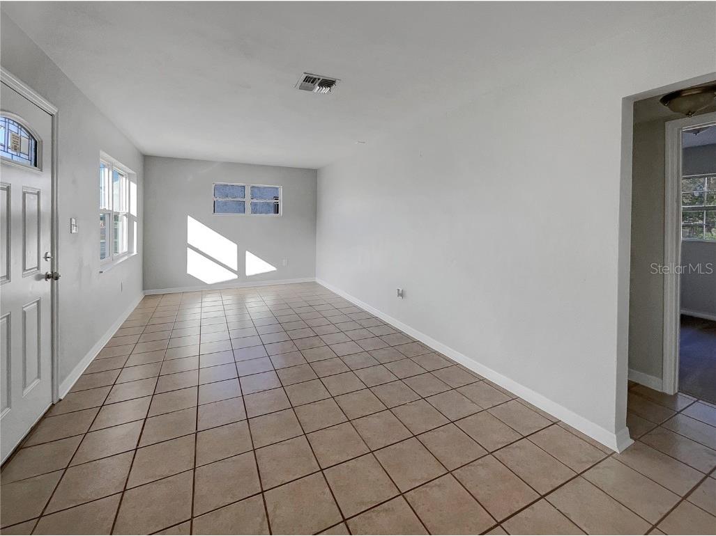 2525 Kingsland Avenue Orlando FL 32808 O6360712 image12