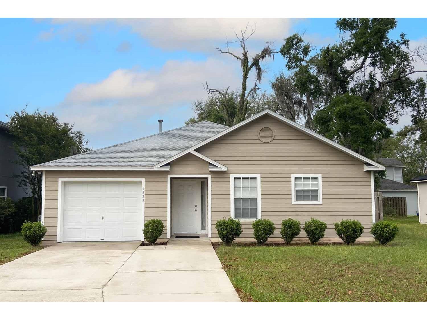 2525 NW 36th Lane Gainesville FL 32605 A4689862 image1