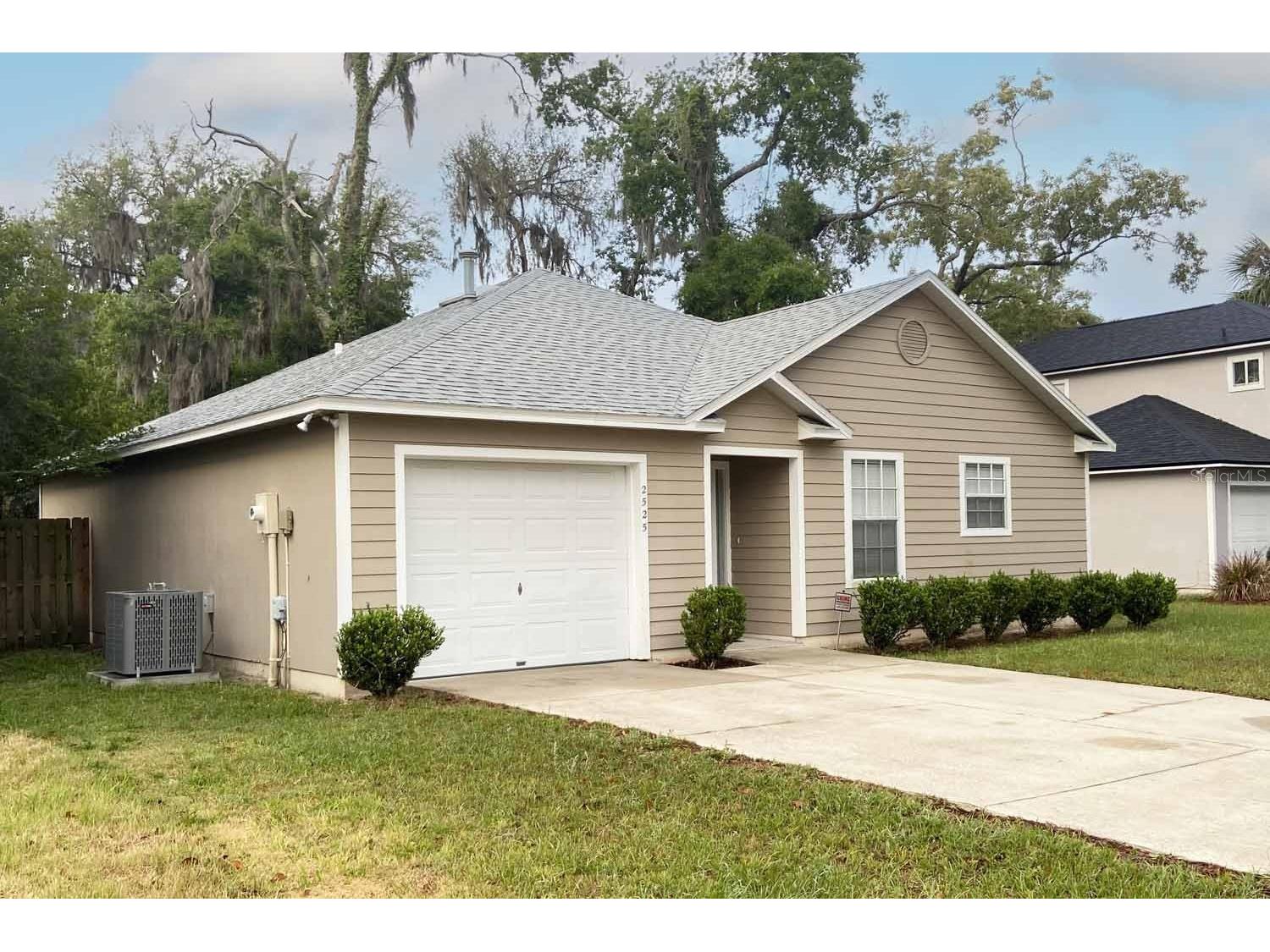 2525 NW 36th Lane Gainesville FL 32605 A4689862 image3