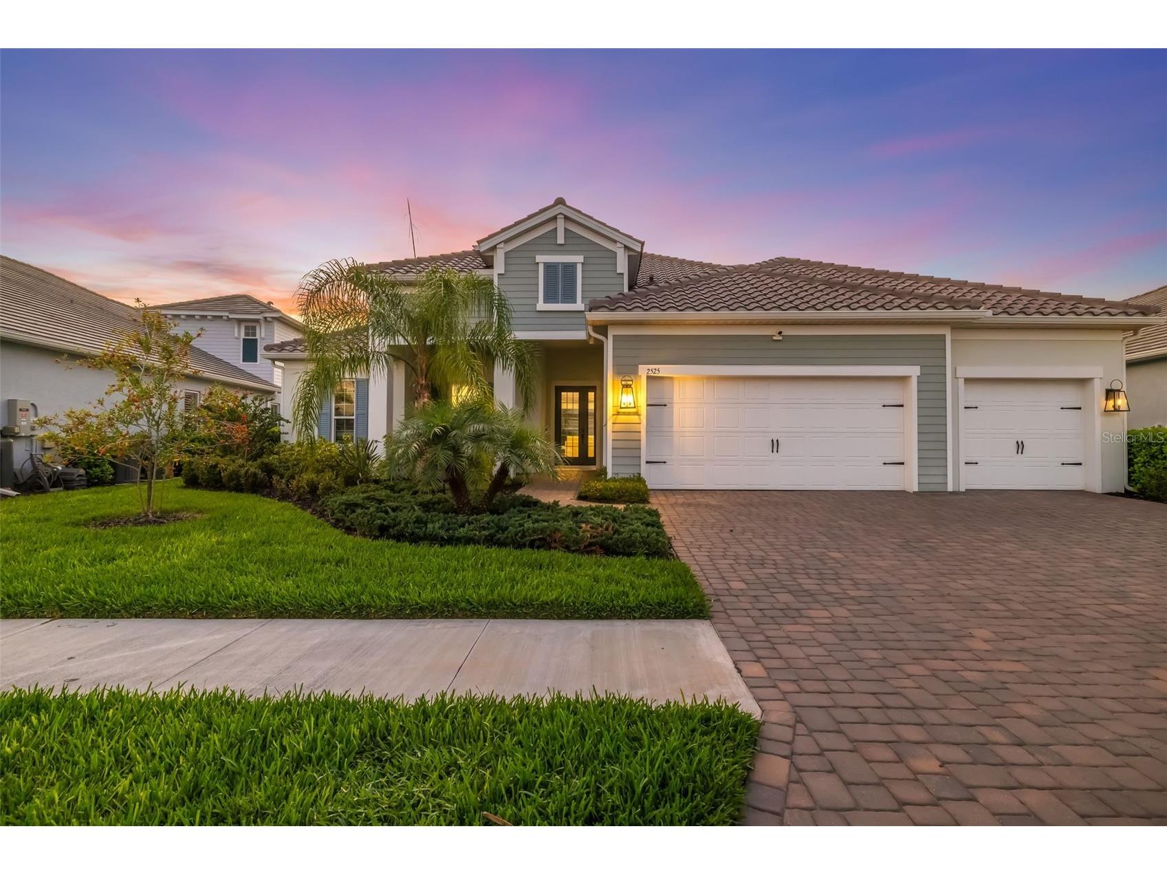 2525 Paradise Plum Drive Sarasota FL 34240 A4688996 image1