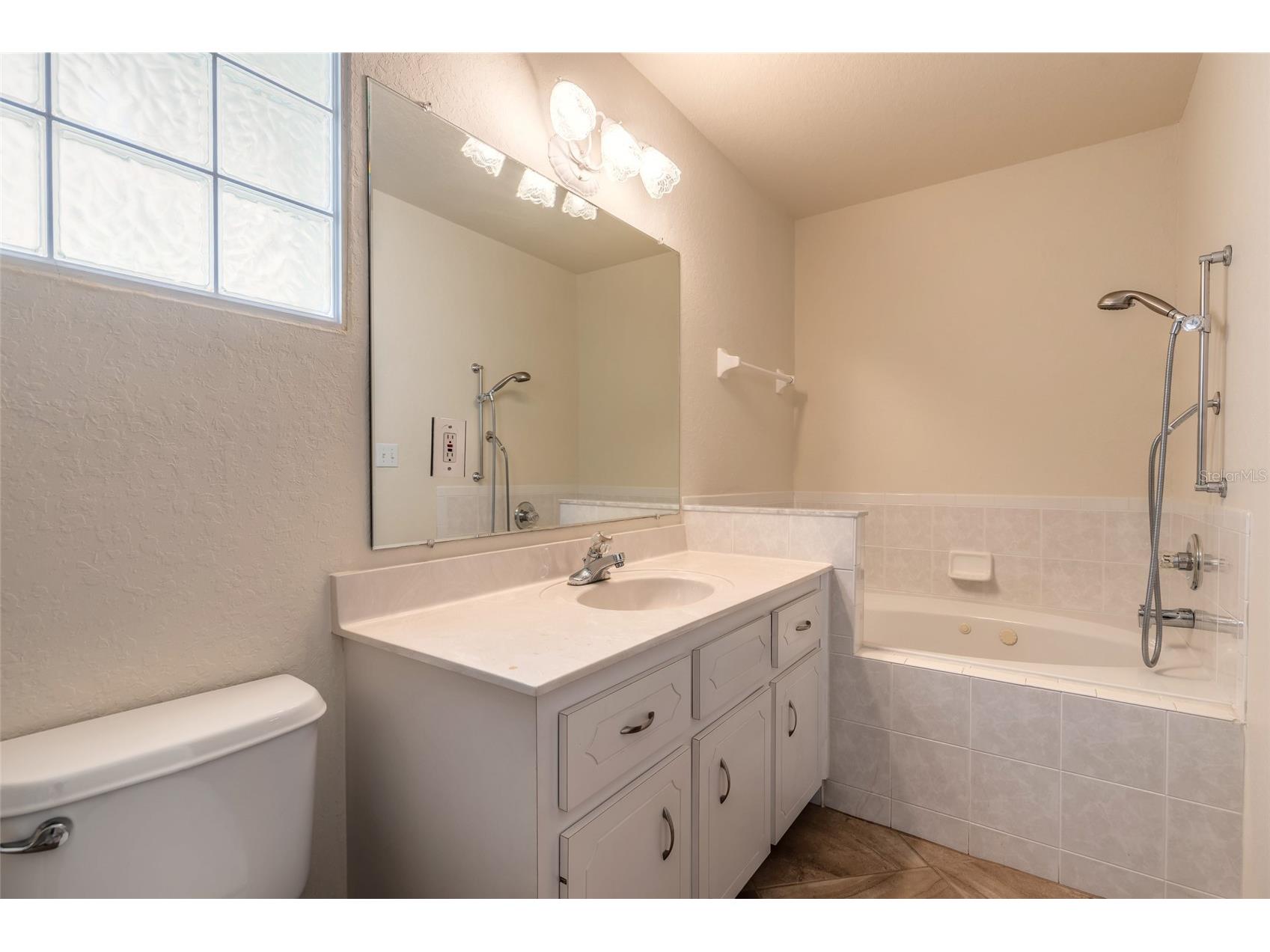 2525 Royal Palm Drive Edgewater FL 32141 NS1088700 image18