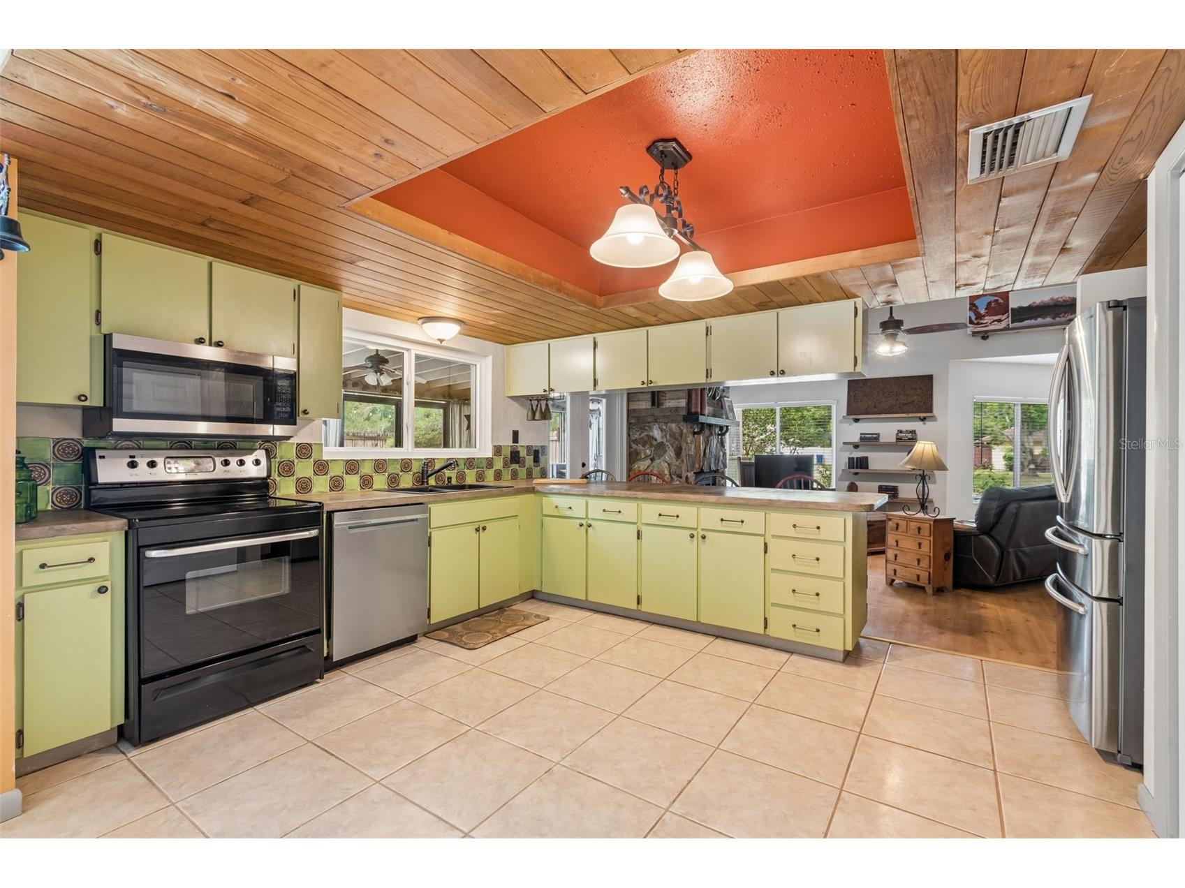 2525 Victarra Circle Lutz FL 33559 TB8503957 image5