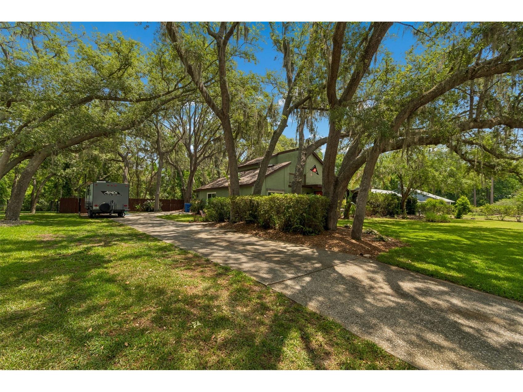 2525 Victarra Circle Lutz FL 33559 TB8503957 image60