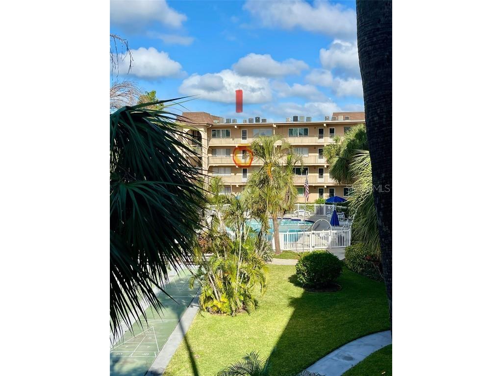 2525 W Bay Drive #B32 Largo FL 33770 TB8304799 image1