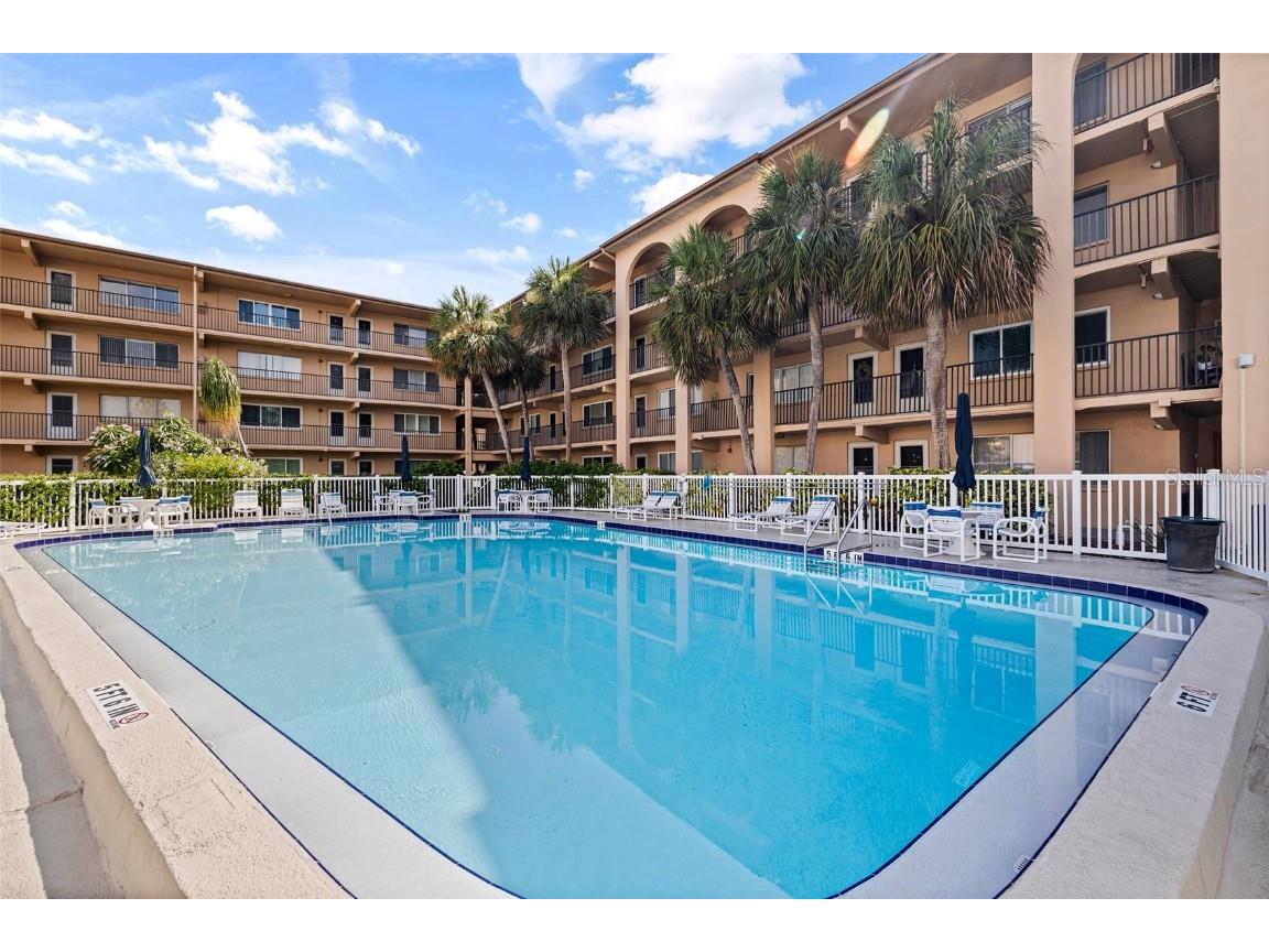 2525 W Bay Drive #B43 Belleair Bluffs FL 33770 TB8394995 image1