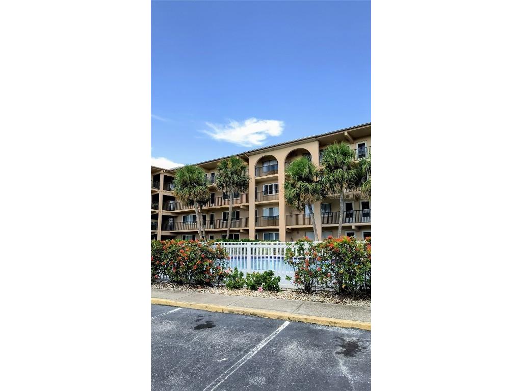 2525 W Bay Drive #C12 Belleair Bluffs FL 33770 TB8417455 image1