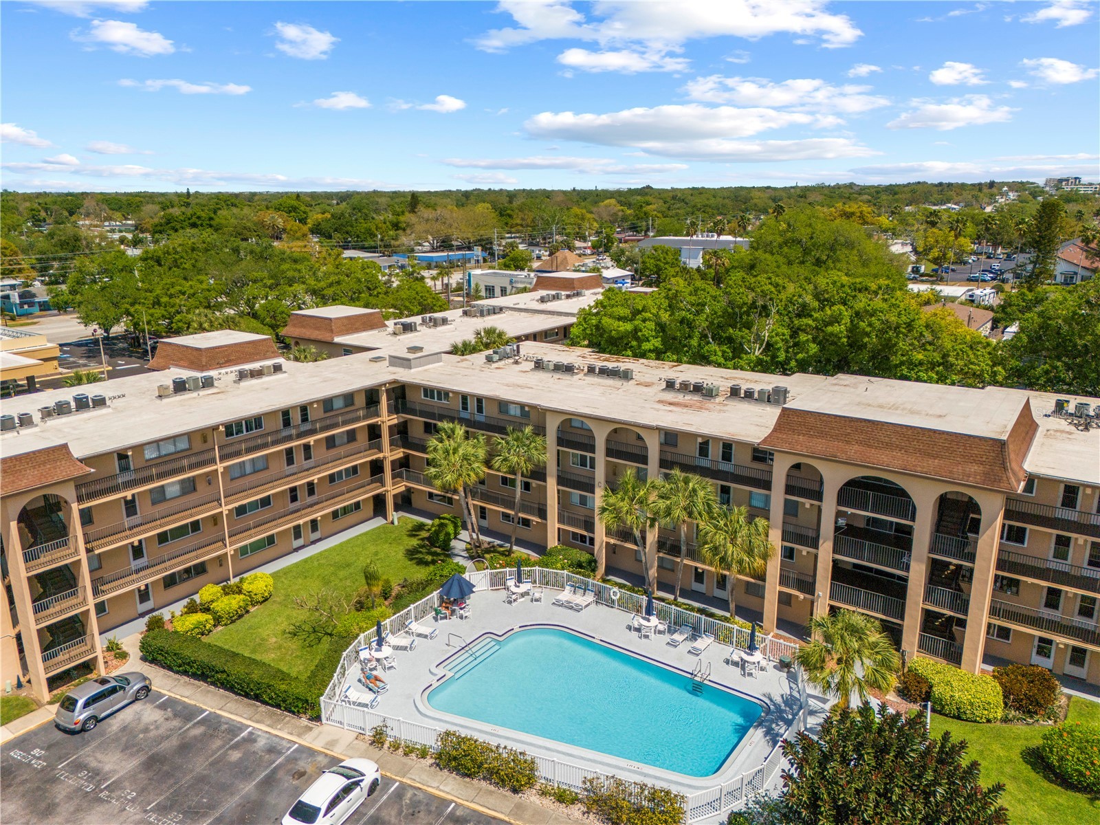 2525 W Bay Drive #C21 Belleair Bluffs FL 33770 TB8491915 image2