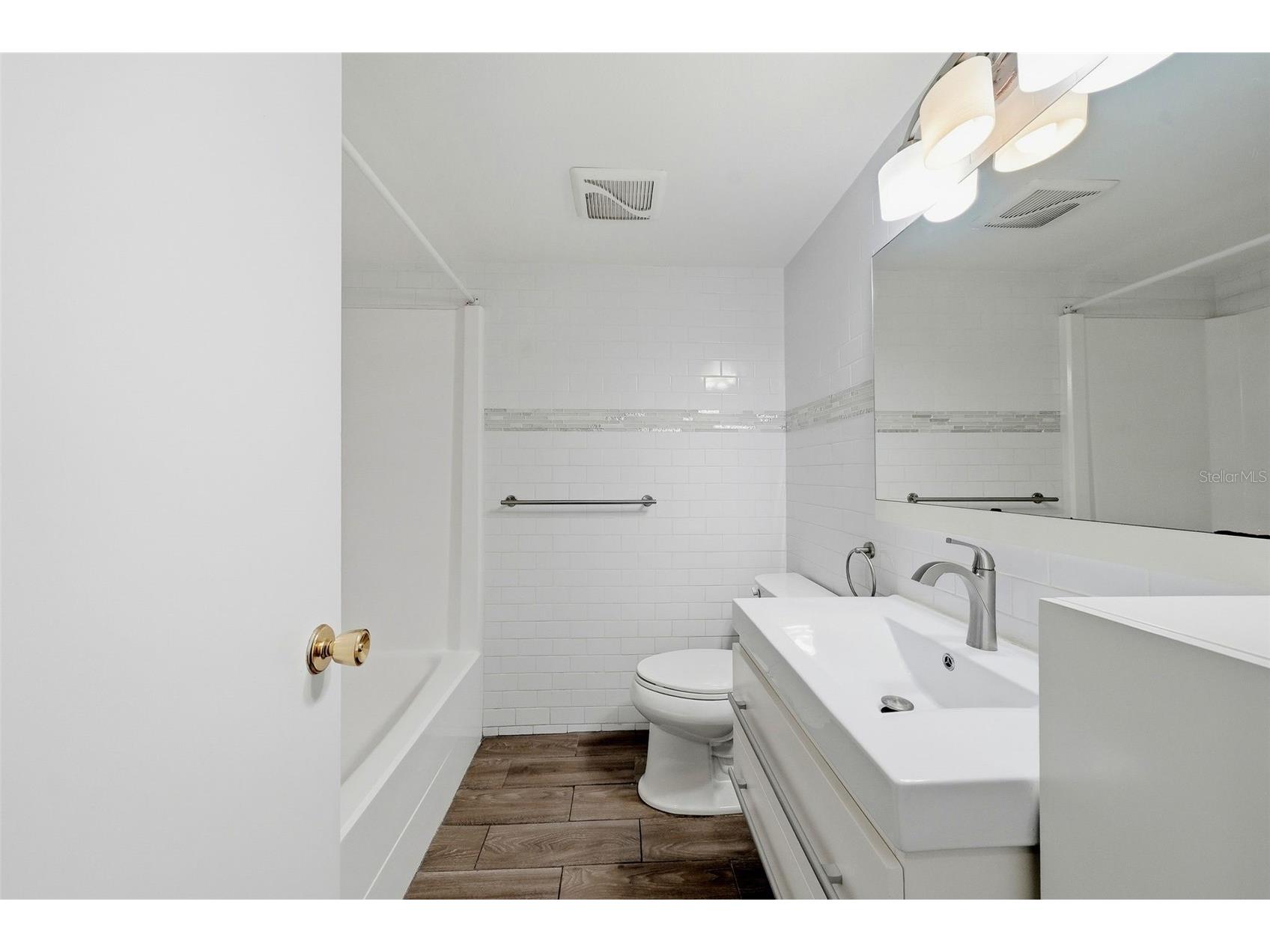 2525 W Bay Drive #C43 Belleair Bluffs FL 33770 TB8523044 image18