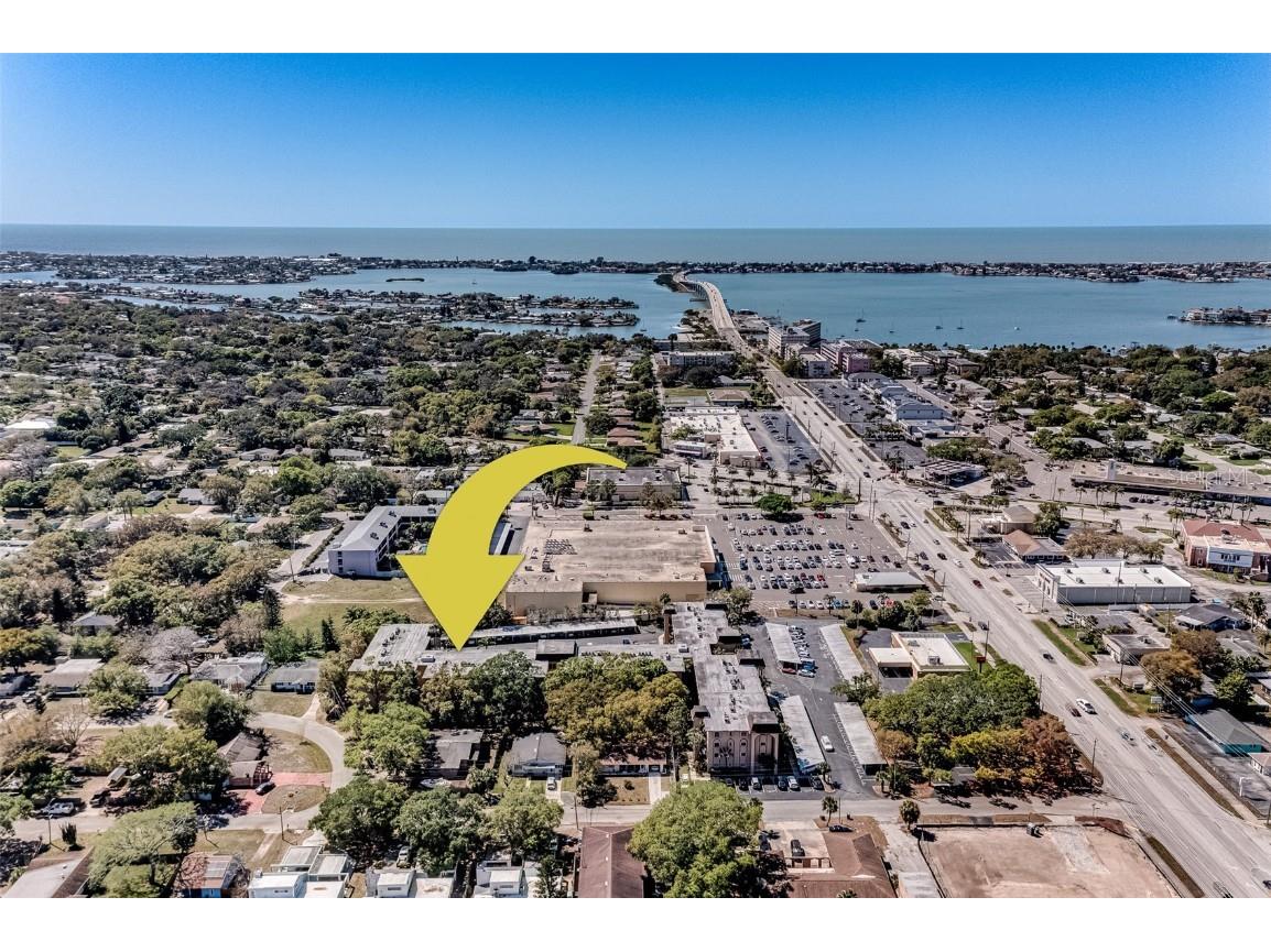 2525 W Bay Drive #D13 Belleair Bluffs FL 33770 U8155242 image1