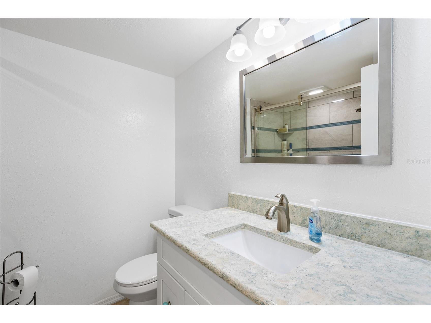 2525 W Bay Drive #D13 Largo FL 33770 TB8515184 image18