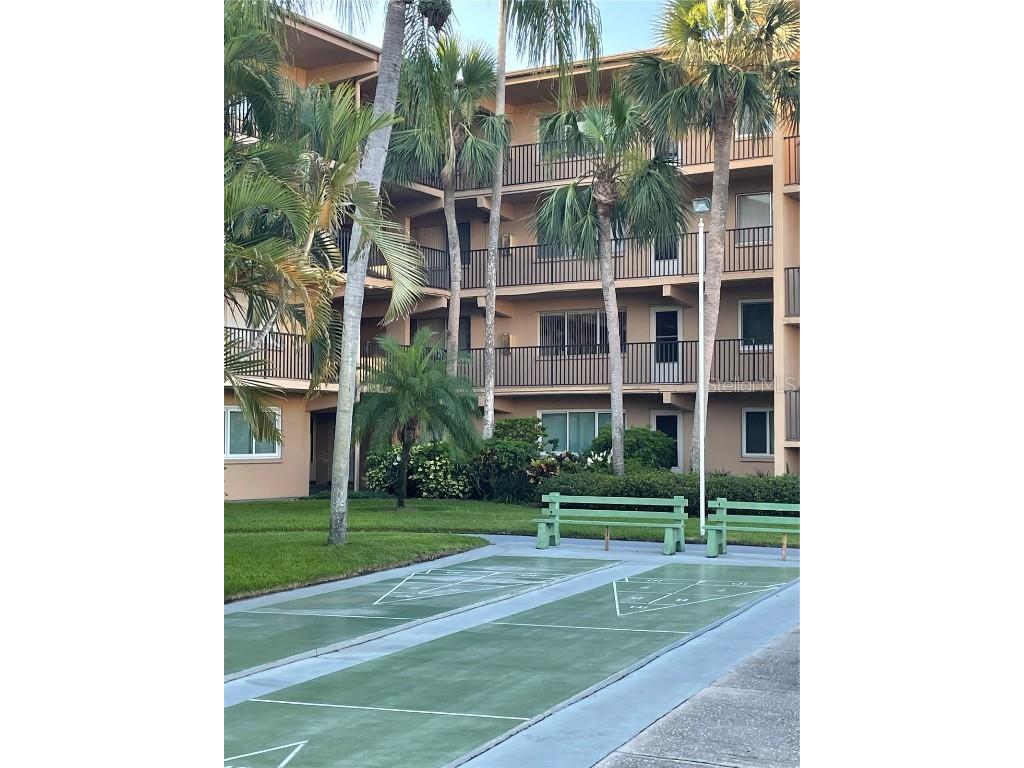 2525 W Bay Drive #D44 Belleair Bluffs FL 33770 U8201041 image1