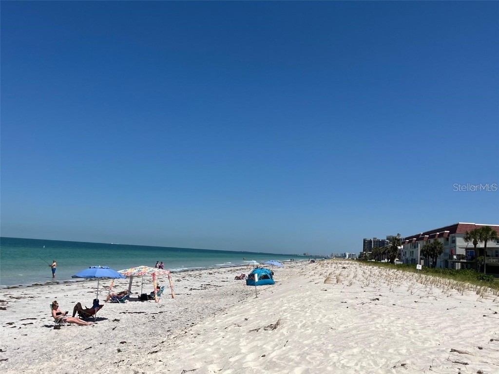 2525 W Bay Drive #E23 Belleair Bluffs FL 33770 TB8452536 image23