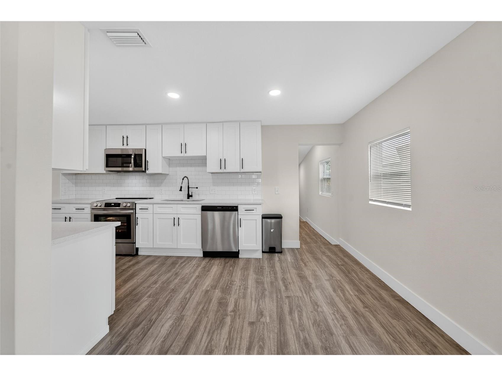 2525 W Beach Street Tampa FL 33607 TB8425996 image10
