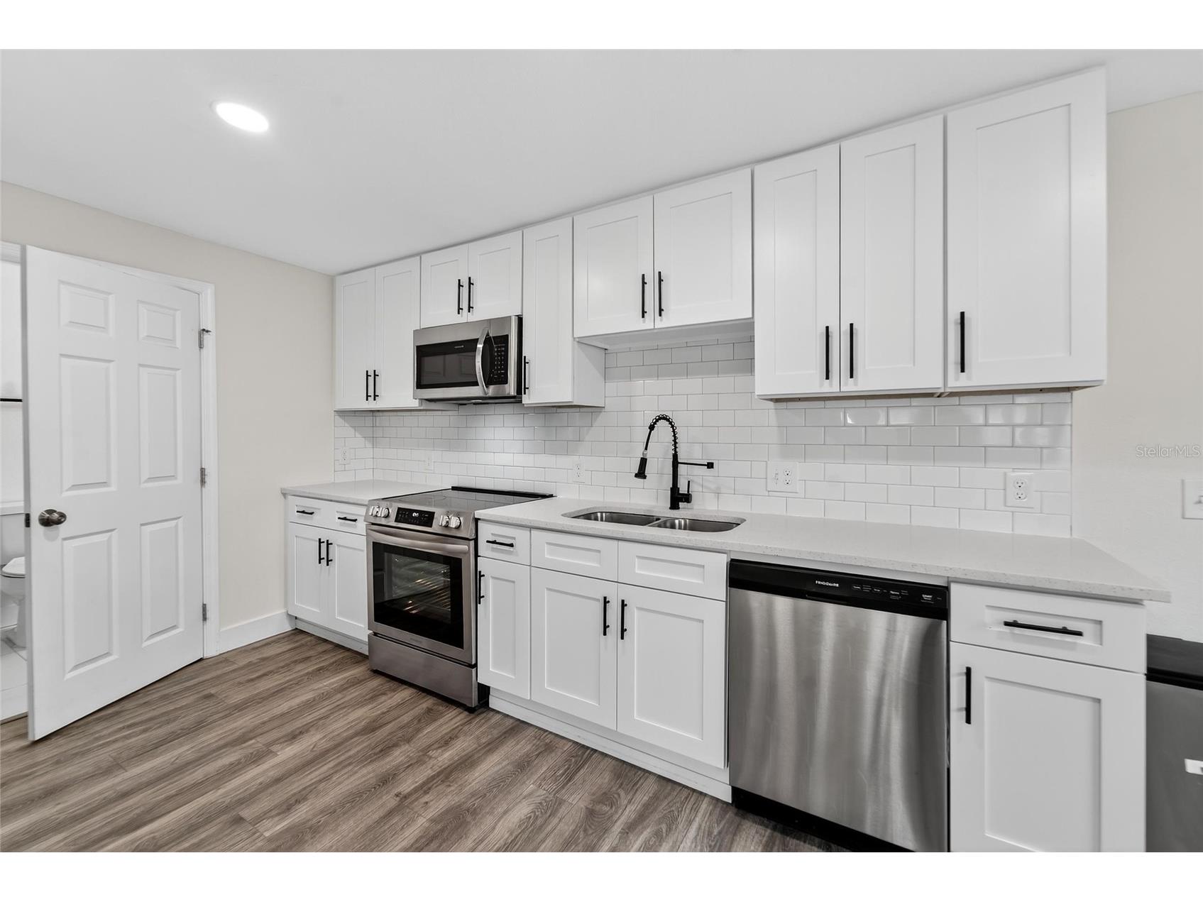 2525 W Beach Street Tampa FL 33607 TB8425996 image11