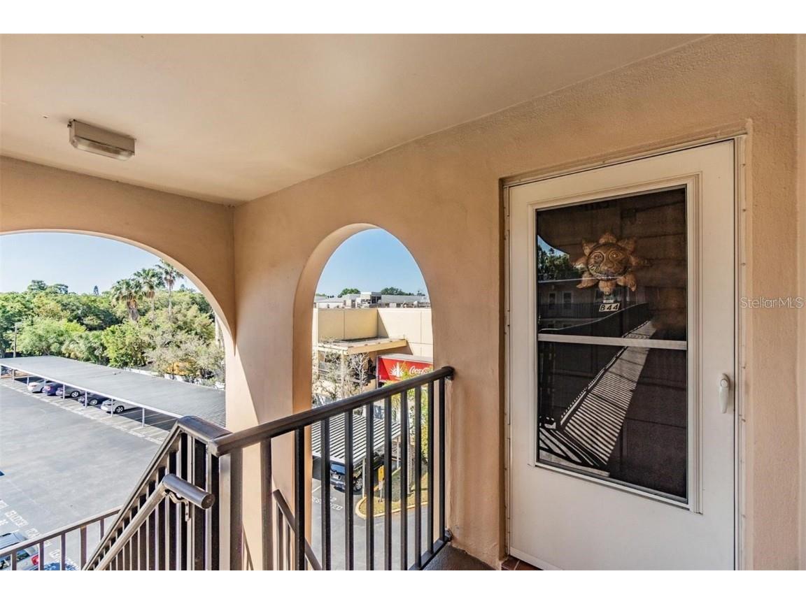 2525 West Bay Drive #B44 Belleair Bluffs FL 33770 TB8366413 image1