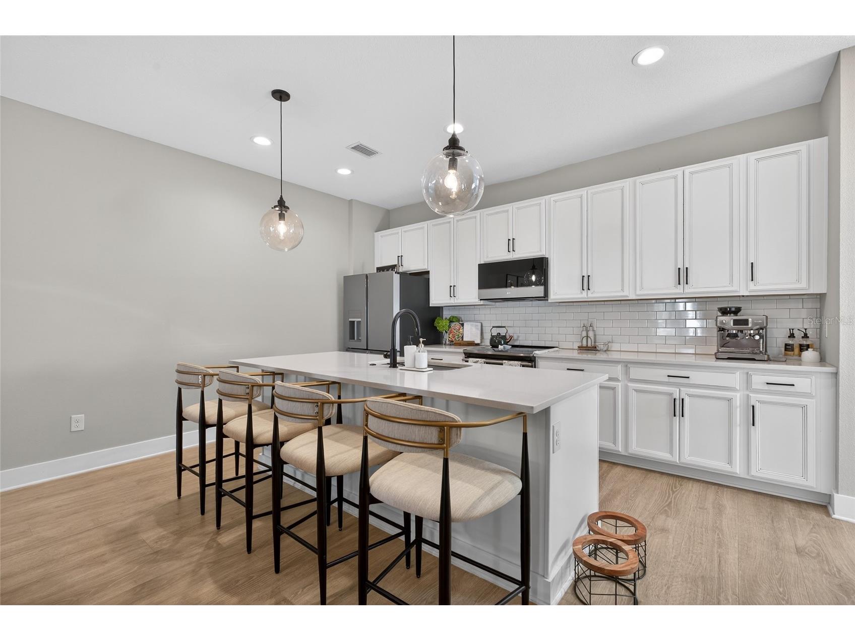 2526 13th Avenue N Saint Petersburg FL 33713 TB8493122 image4