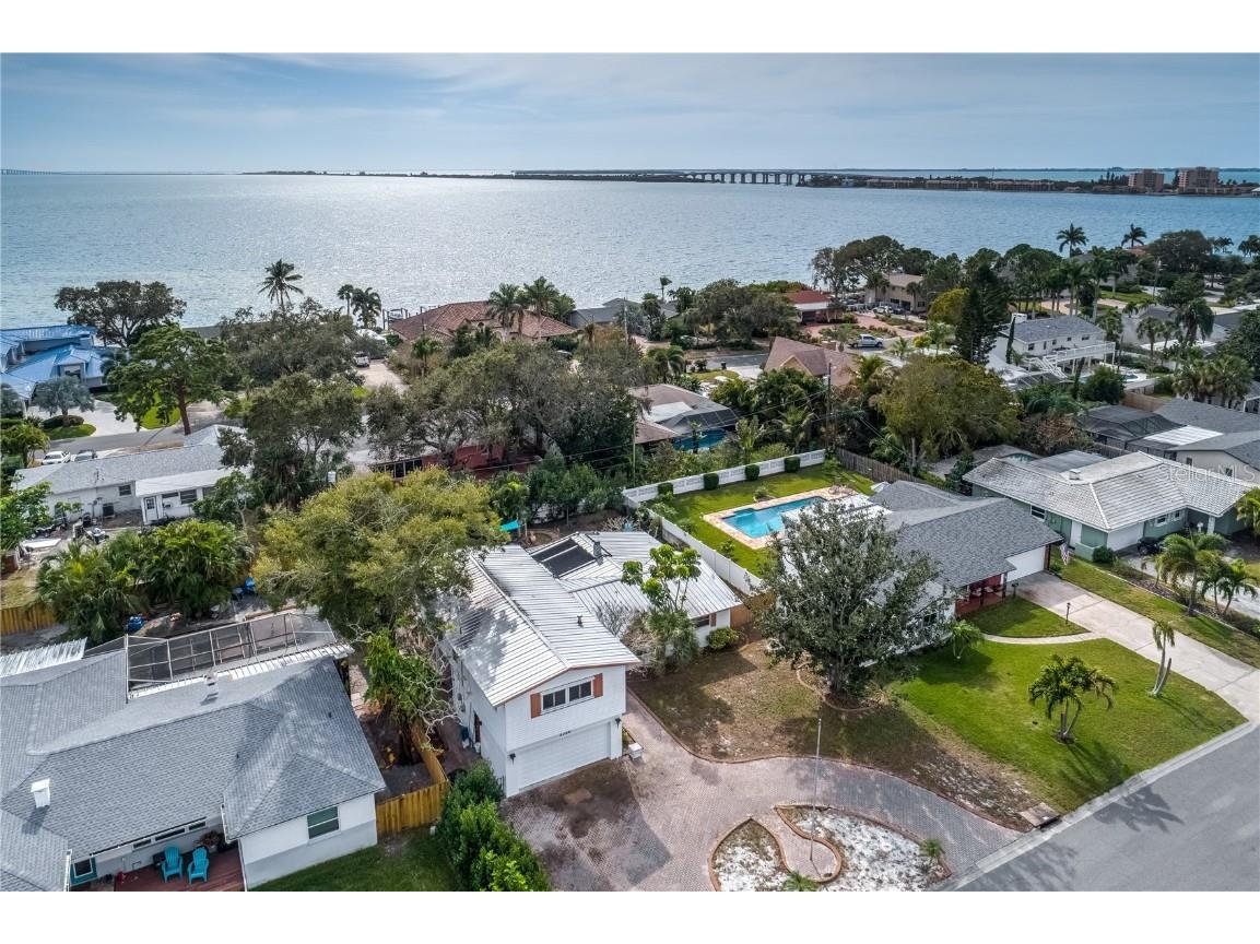 2526 69th Avenue S Saint Petersburg FL 33712 U8188209 image1