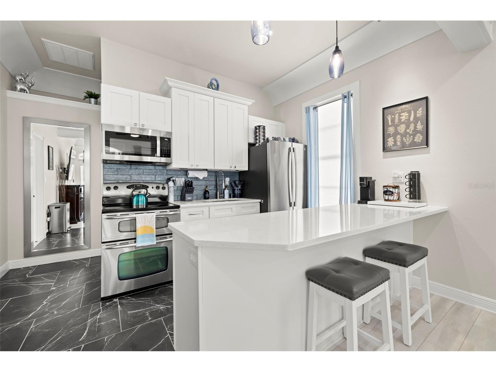 2526 W Union Street Tampa FL 33607 TB8512110 image7