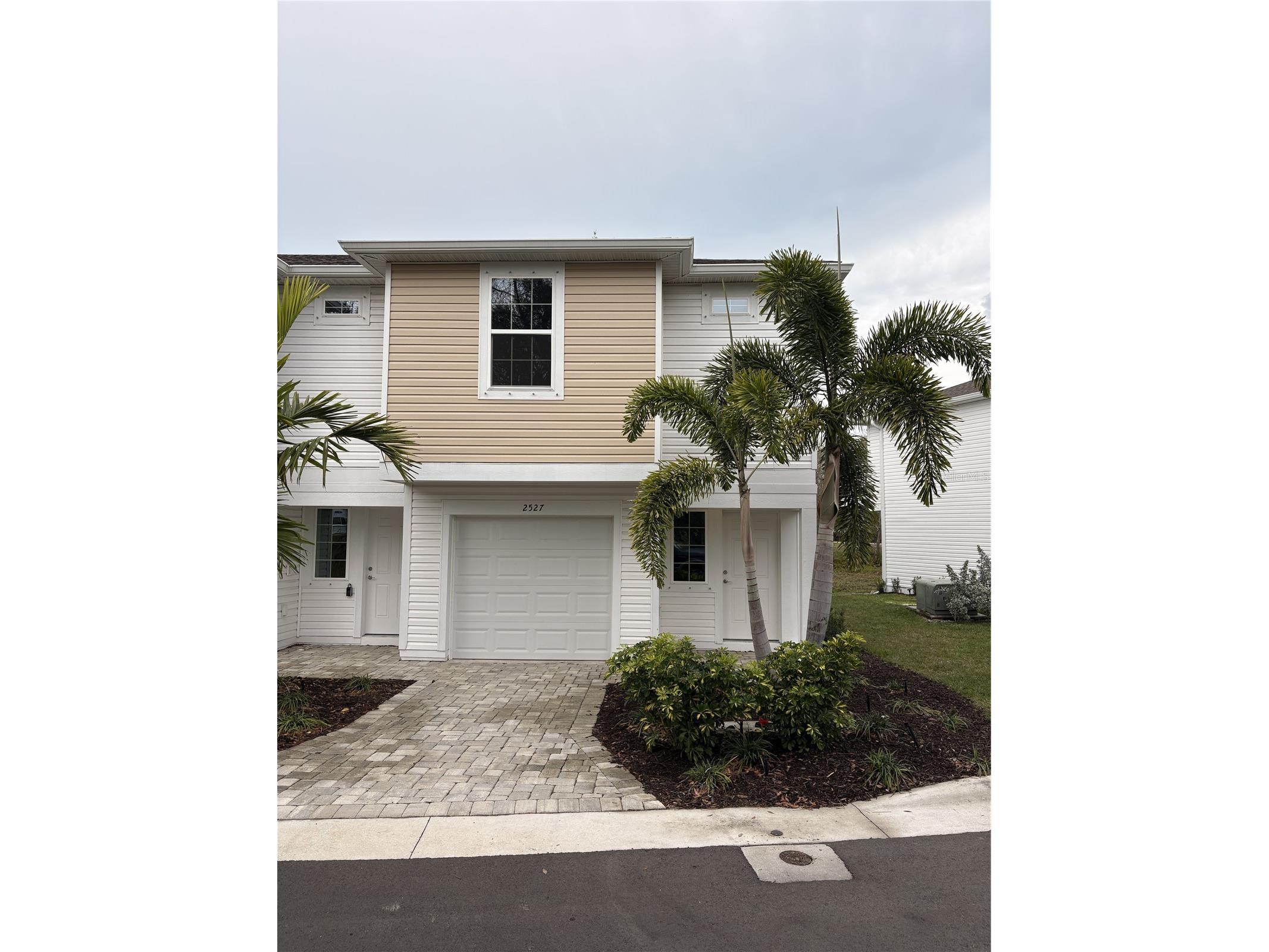 2527 6th Avenue Drive E Bradenton FL 34208 G5108884 image1