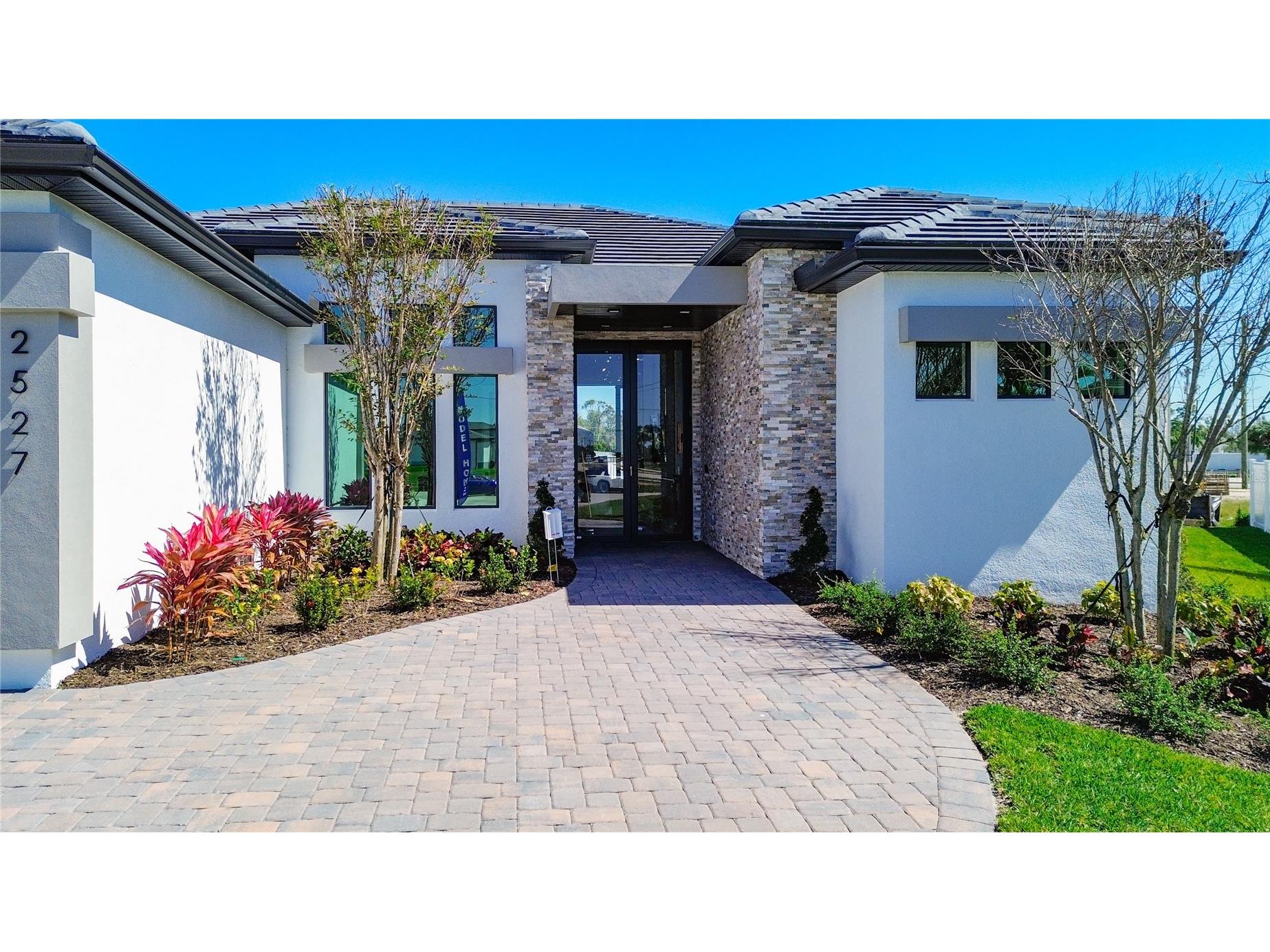 2527 Gleason Parkway Cape Coral FL 33914 C7525521 image4
