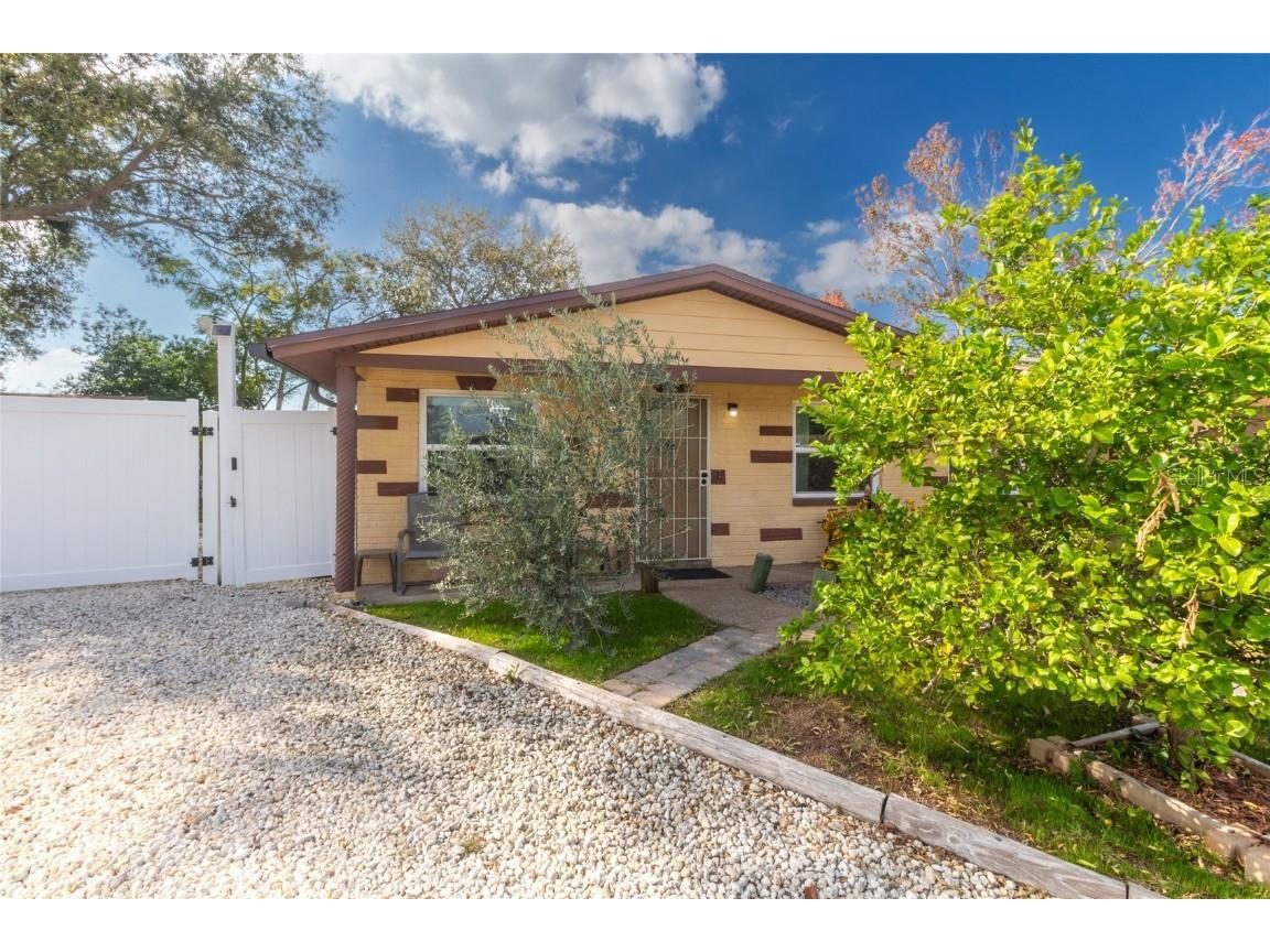 2527 Ohio Place Holiday FL 34691 TB8450283 image13