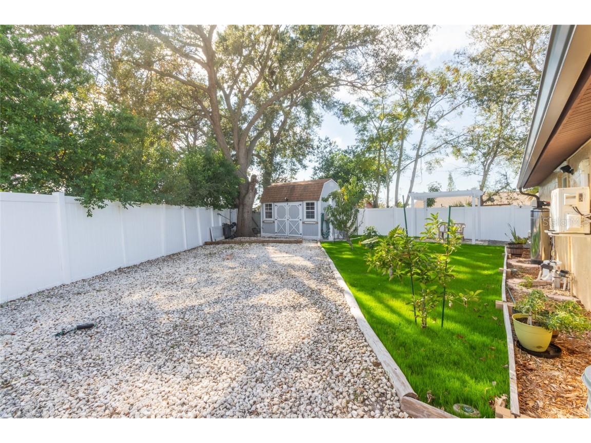 2527 Ohio Place Holiday FL 34691 TB8450283 image16