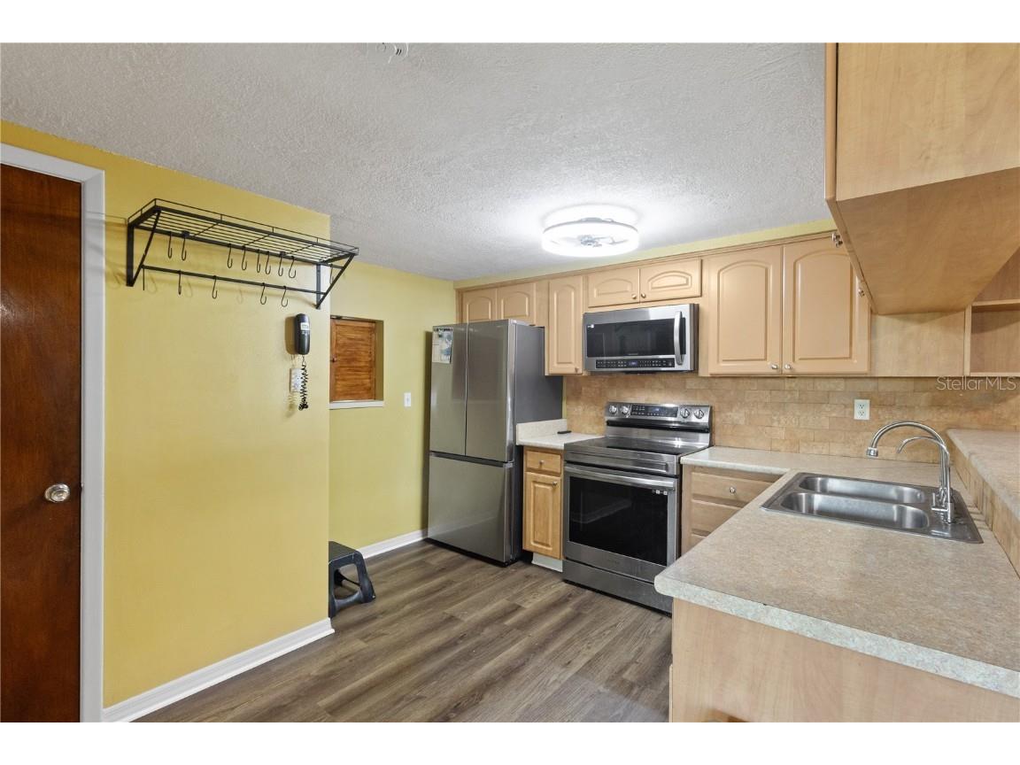 2527 Ohio Place Holiday FL 34691 TB8450283 image32