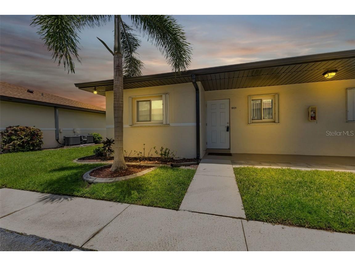 25275 Rampart Boulevard #1801 Punta Gorda FL 33983 C7495423 image1